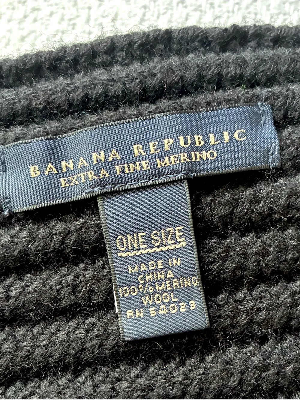 Banana Republic X Fine Merino Wool Black and Gray Ribbed Knit Scarf